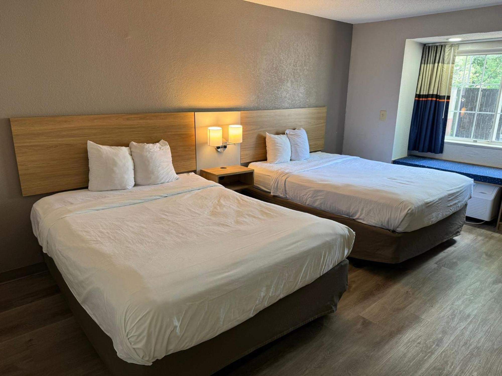 Microtel Inn By Wyndham Winston-Salem Dış mekan fotoğraf